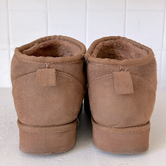 Public Desire Shorty Tan Faux Suede Ultra Mini
Chunky Ankle Boots - Picture 6 of 9